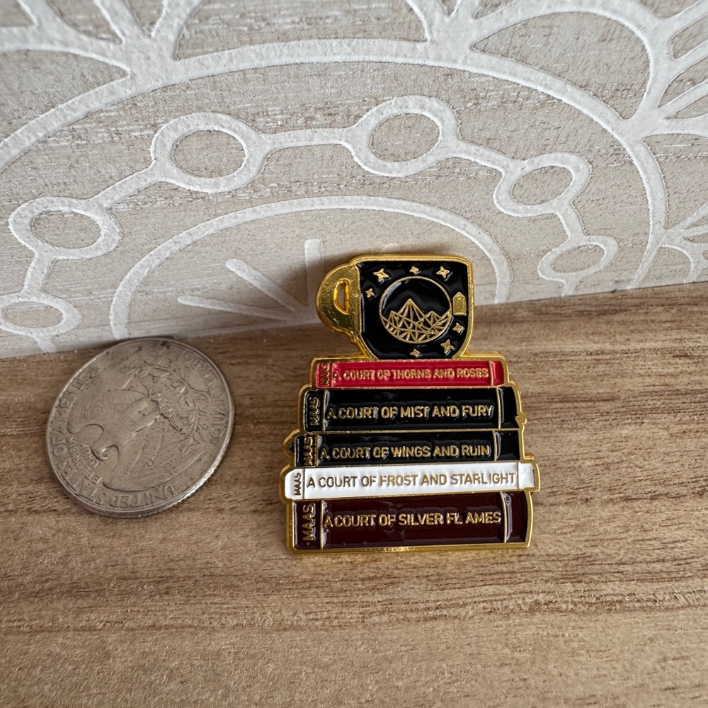ACOTAR Sarah J Maas Book Stack Enamel Pin NWT - Picture 2 of 2